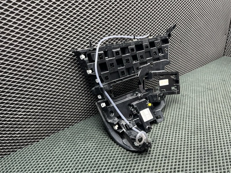 Кронштейн бампера Land Rover Range Rover Sport (L461, 2025г.)