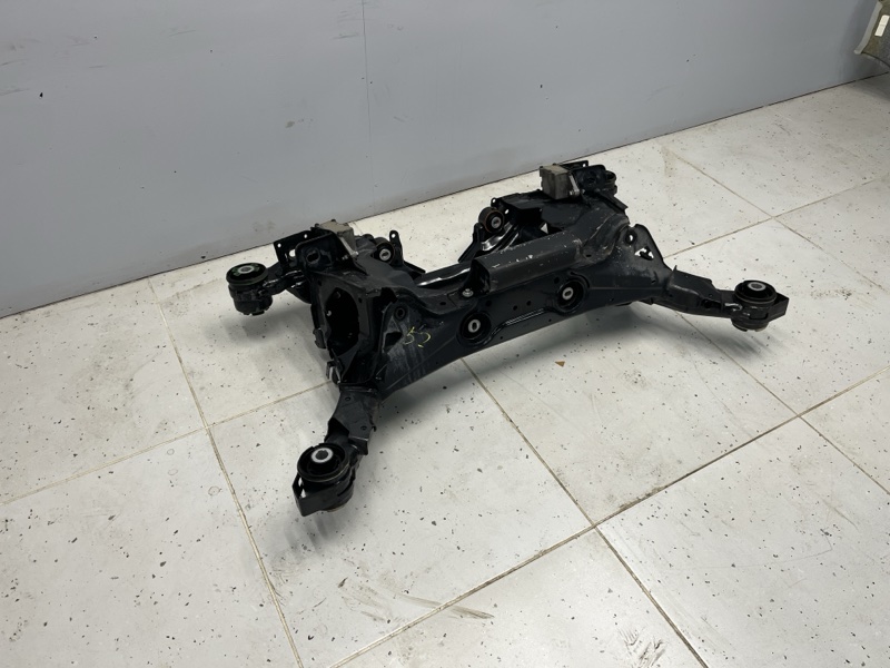 Подрамник Land Rover Discovery Sport (L550, 2018г.)