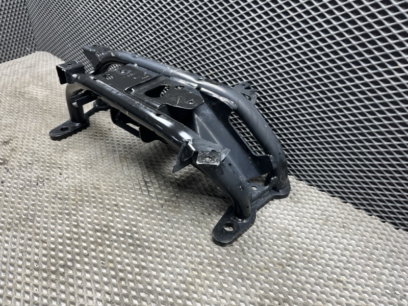 Кронштейн АКПП Land Rover Range Rover Sport (L494, 2020г.)