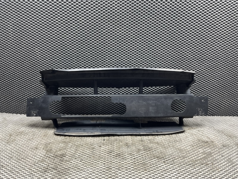 Дефлектор радиатора Land Rover Range Rover (L405, 2019г.)