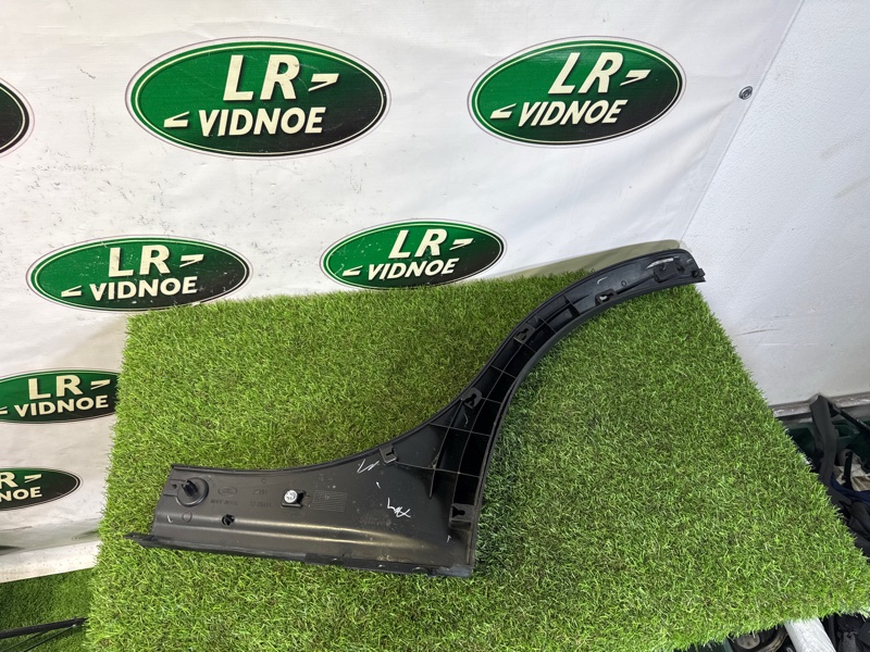 Накладка колесной арки Land Rover Range Rover Sport (L461, 2023г.)