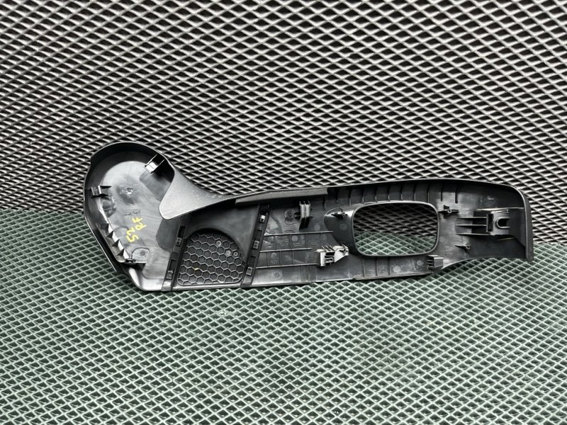 Накладка на сиденье Land Rover Discovery Sport (L550, 2018г.)