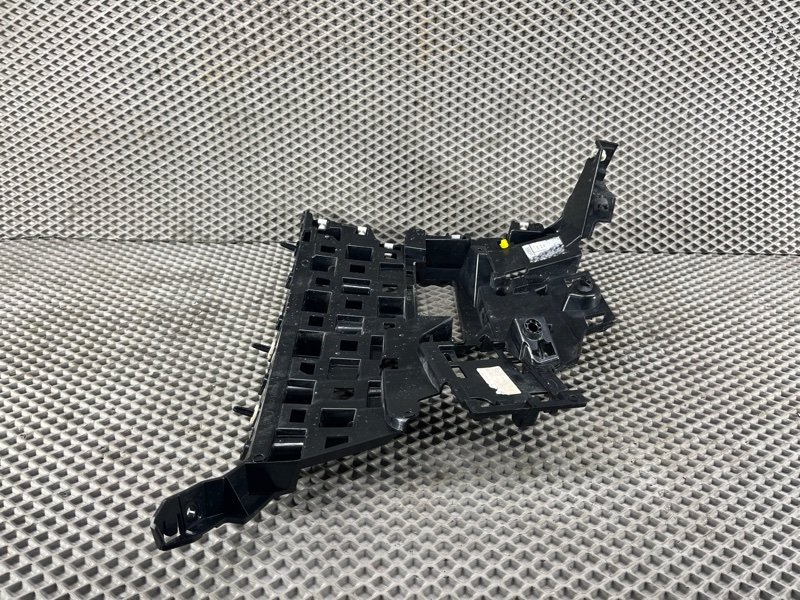 Кронштейн бампера Land Rover Range Rover Sport (L461, 2024г.)