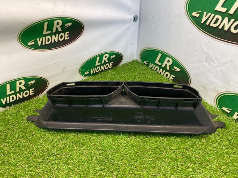 Воздухозаборник Land Rover Range Rover Velar (L560, 2020г.)