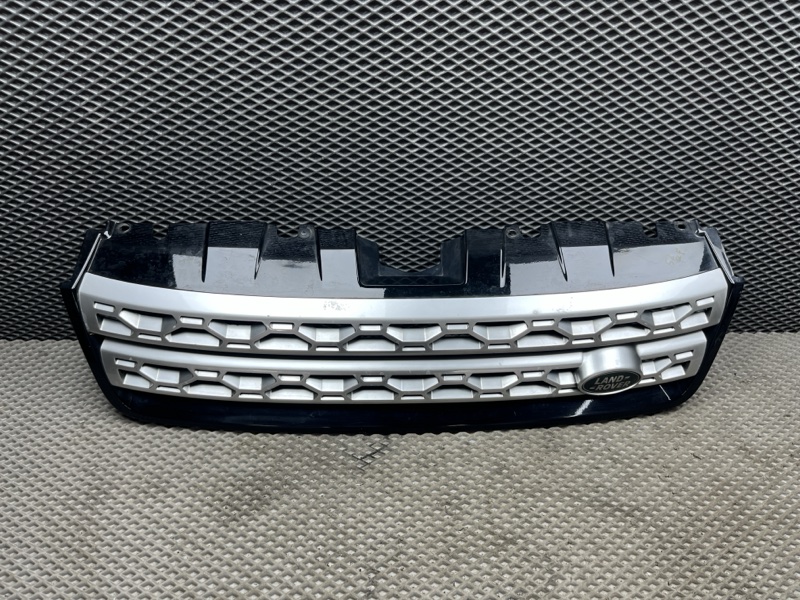 Решетка радиатора Land Rover Discovery Sport (L550, 2018г.)