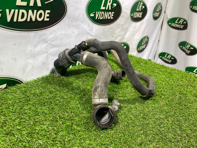 Патрубок системы охлаждения Land Rover Range Rover Velar (L560, 2019г.)