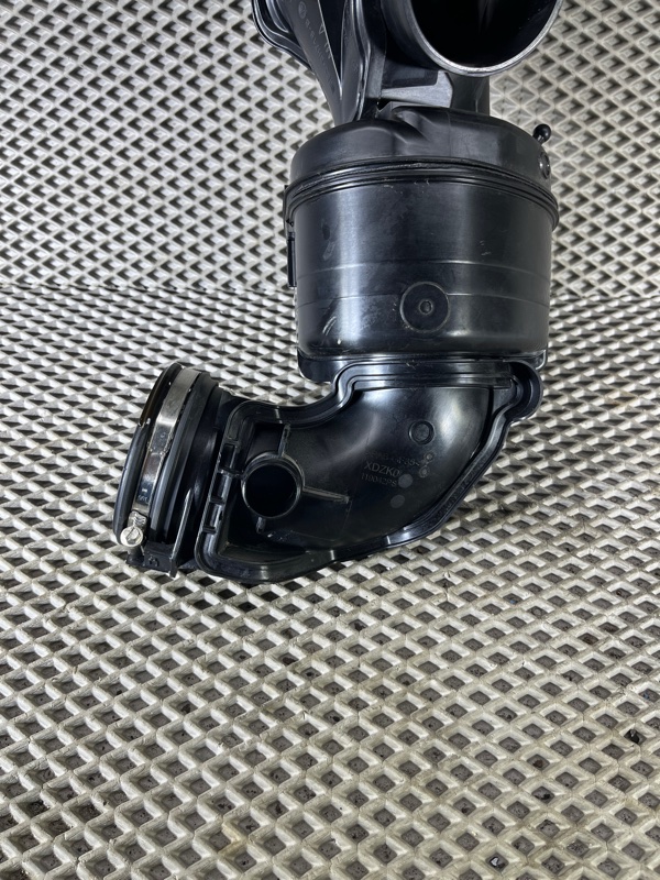 Патрубок впускной системы Land Rover Range Rover Sport (L461, 2024г.)