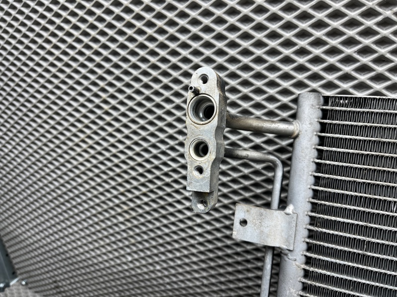 Радиатор кондиционера Land Rover Range Rover Sport (L320, 2012г.)