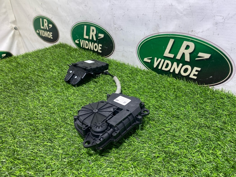 Замок крышки багажника Range Rover Long (L405, 2018г.)