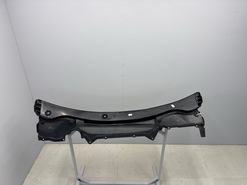Жабо Land Rover Range Rover (L405, 2019г.)
