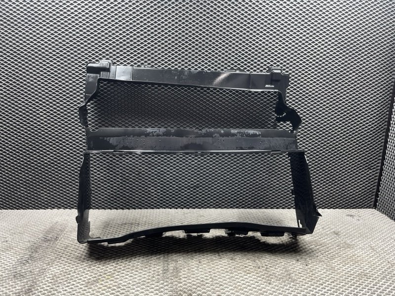 Дефлектор радиатора Land Rover Range Rover (L405, 2016г.)
