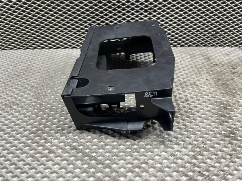 Кронштейн (крепление) Land Rover Range Rover Sport (L461, 2024г.)