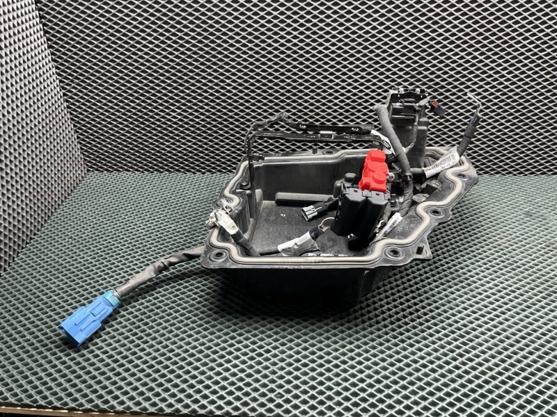 Короб аккумулятора Land Rover Range Rover Sport (L461, 2025г.)