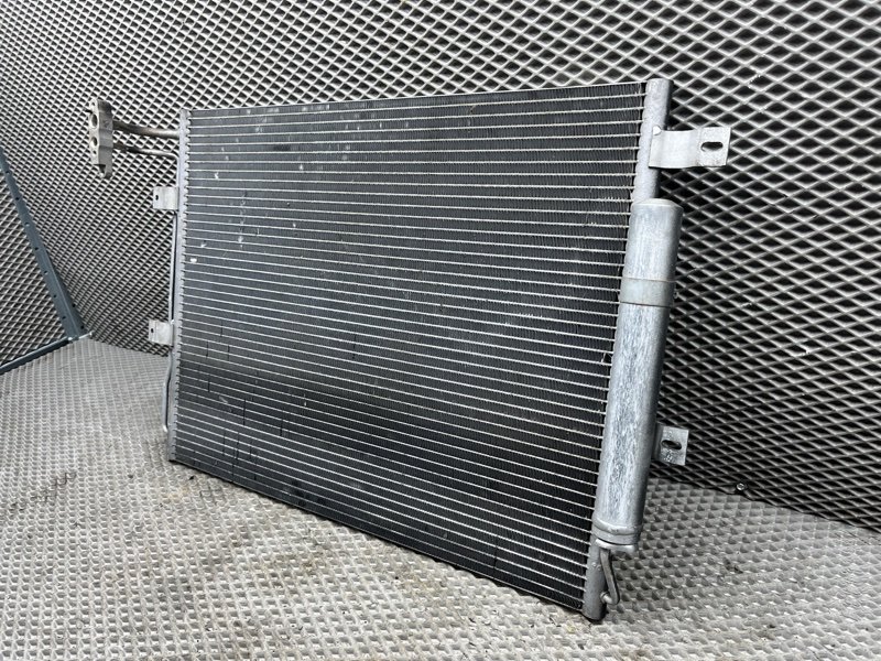Радиатор кондиционера Land Rover Range Rover Sport (L320, 2012г.)