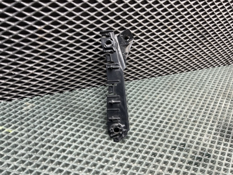 Кронштейн бампера Land Rover Range Rover Sport (L494, 2021г.)