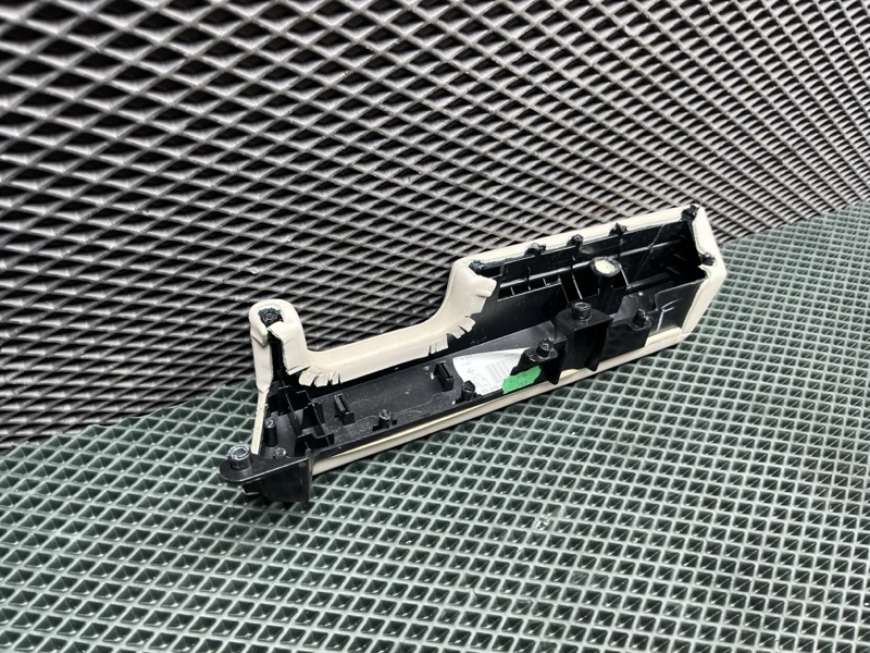 Подлокотник двери Land Rover Range Rover (L405, 2016г.)
