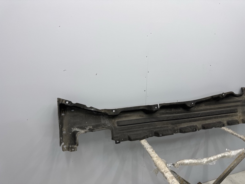 Защитный пластик днища Land Rover Range Rover Sport (L494, 2020г.)
