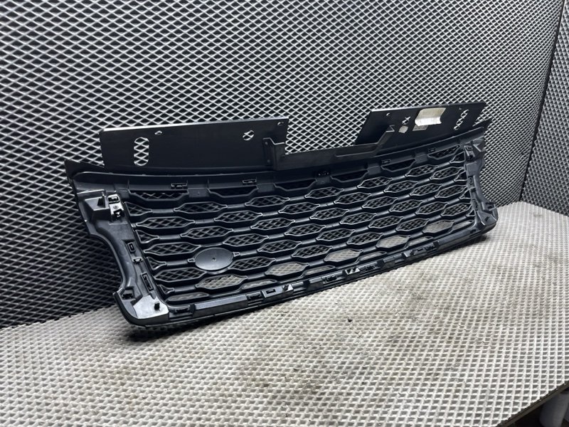 Решетка радиатора Land Rover Range Rover (L405, 2019г.)