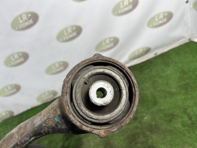 Рычаг нижний Land Rover Range Rover Sport (L494, 2016г.)