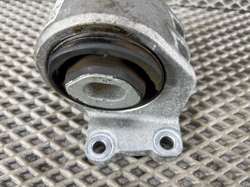Подушка АКПП Land Rover Defender (L663, 2020г.)