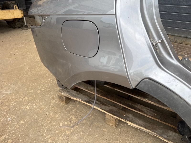 Четверть крыло Land Rover Range Rover Sport (L461, 2024г.)