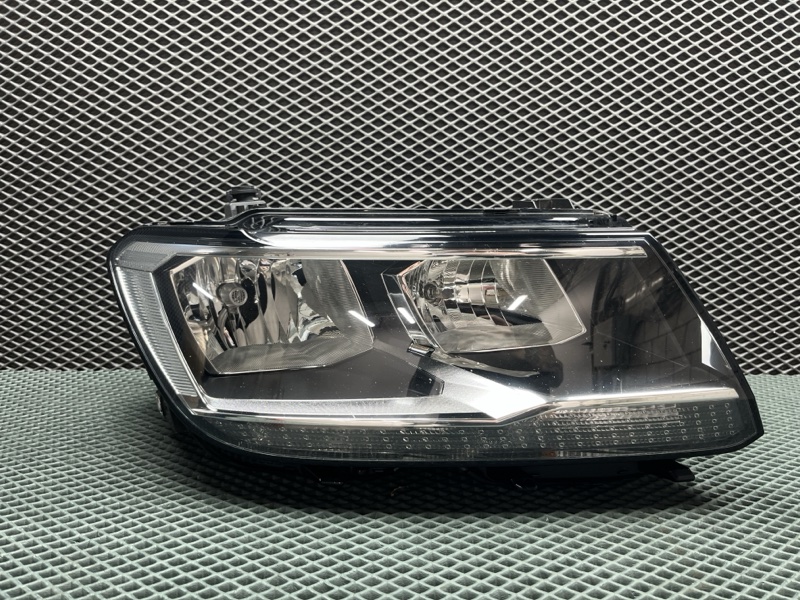 Фара Volkswagen Tiguan (MK2, 2018г.)