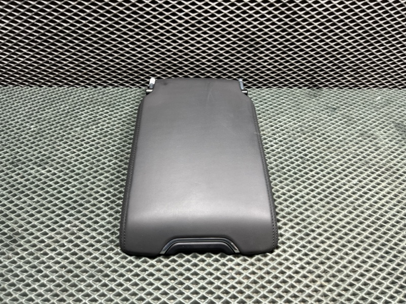Центральный подлокотник Land Rover Range Rover Sport (L461, 2025г.)