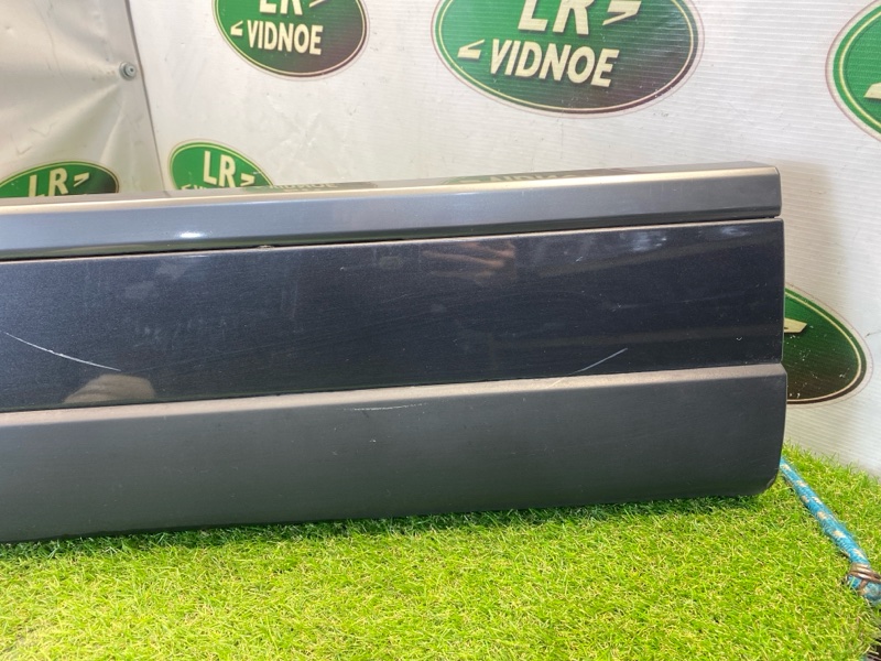 Молдинг двери Land Rover Range Rover (L405, 2018г.)