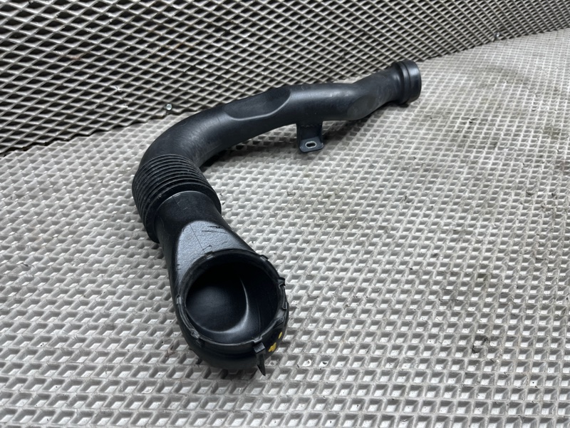 Патрубок воздушного фильтра Land Rover Range Rover Sport (L320, 2012г.)
