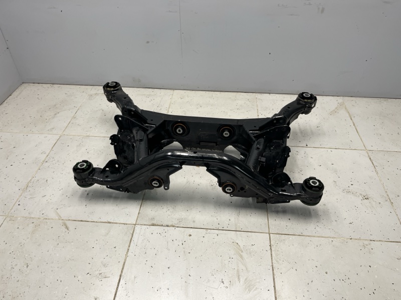 Подрамник Land Rover Discovery Sport (L550, 2018г.)