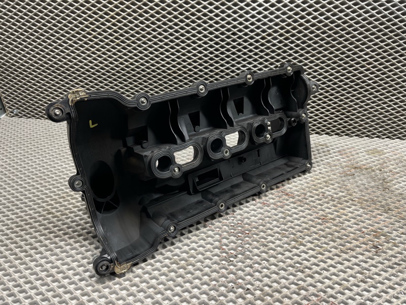 Клапанная крышка Land Rover Discovery 4 (L319, 2015г.)