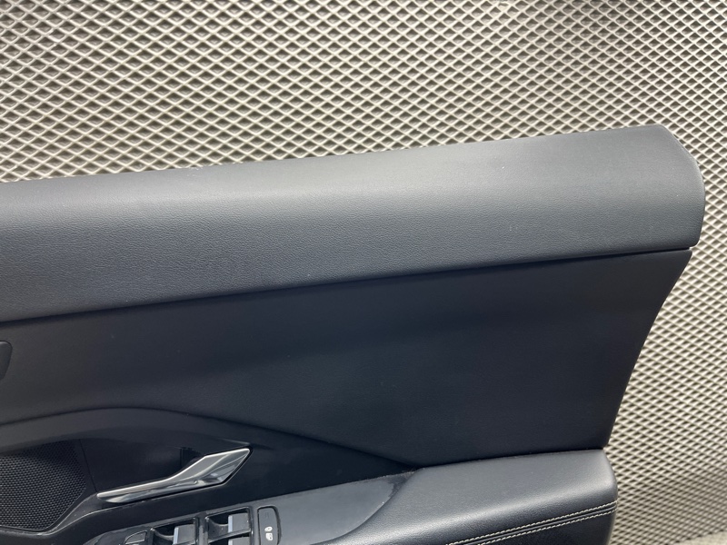 Обшивка двери Jaguar E-pace (X540, 2018г.)