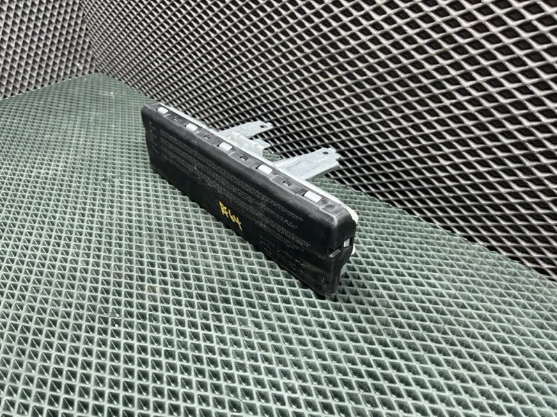 Подушка безопасности в колени Volkswagen Tiguan (AllSpace, 2022г.)