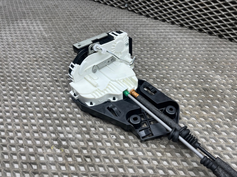 Замок двери Jeep Wrangler (JL, 2025г.)