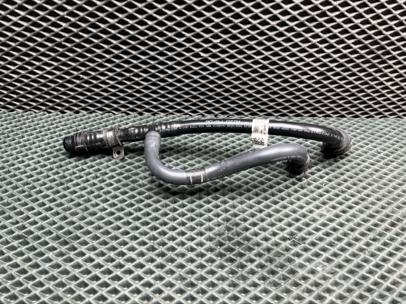 Патрубок системы охлаждения Land Rover Range Rover Sport (L461, 2025г.)
