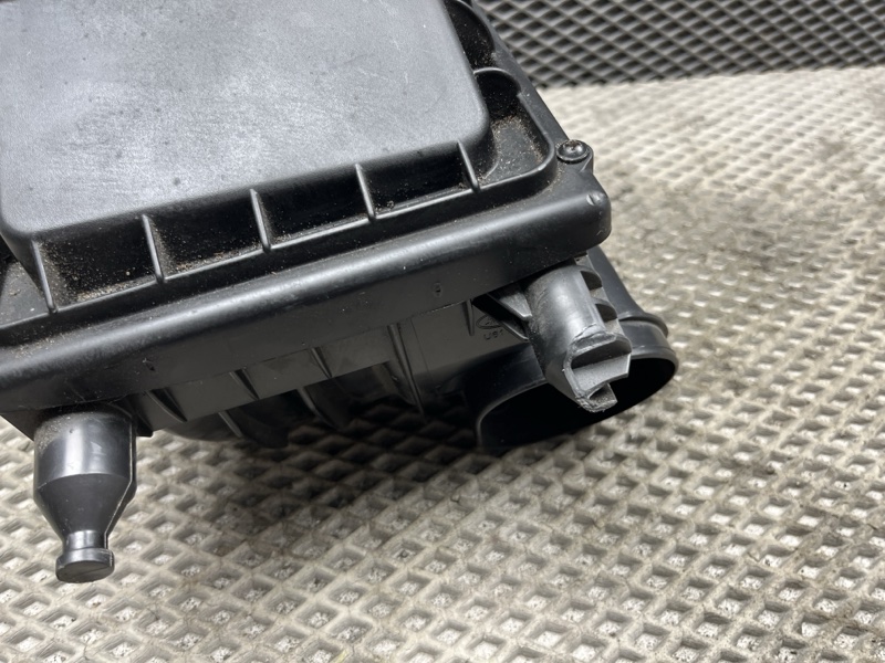Корпус воздушного фильтра Land Rover Range Rover (L405, 2016г.)