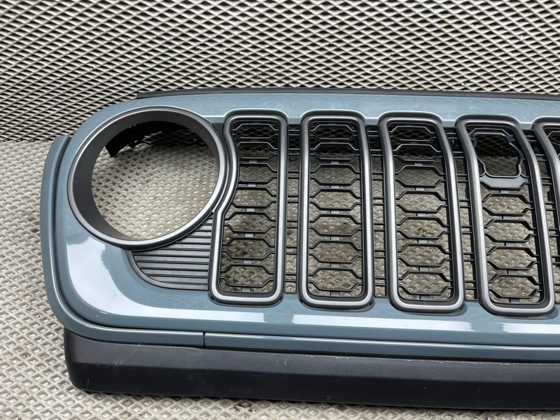 Решетка радиатора Jeep Wrangler (JL, 2025г.)