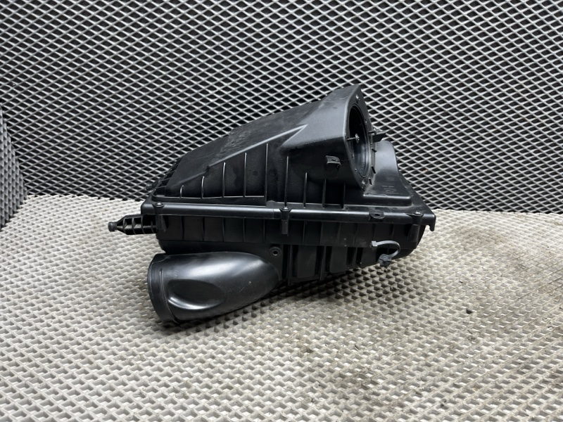 Корпус воздушного фильтра Land Rover Range Rover (L405, 2019г.)