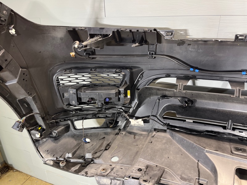 Бампер Land Rover Range Rover Sport (L494, 2017г.)