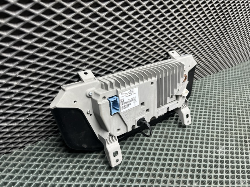 Панель приборов (щиток) Land Rover Range Rover Sport (L461, 2025г.)