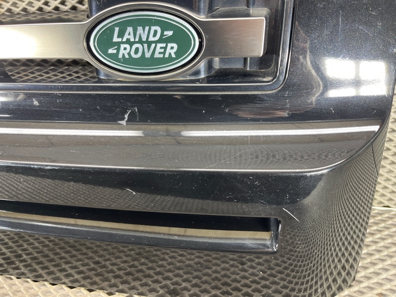 Решетка радиатора Land Rover Defender (L663, 2020г.)