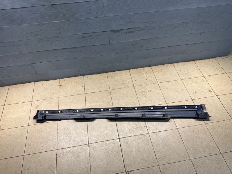 Накладка на порог наружная Land Rover Discovery Sport (L550, 2020г.)