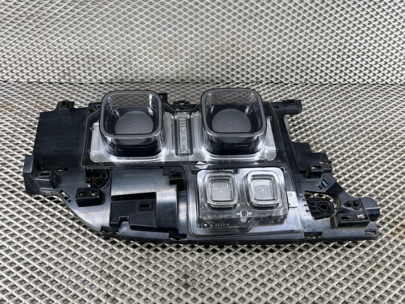 Фара Land Rover Defender (L663, 2020г.)