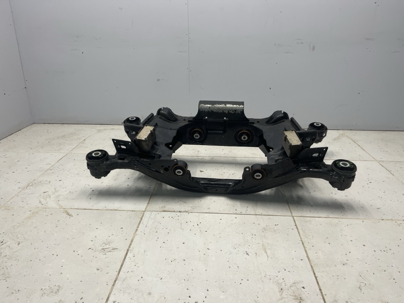 Подрамник Land Rover Discovery Sport (L550, 2018г.)