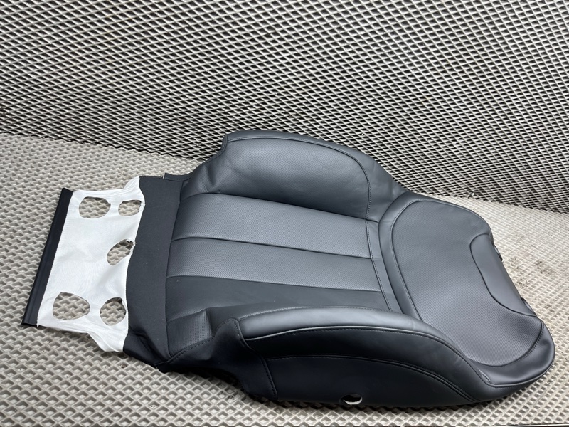 Обивка спинки Land Rover Range Rover Sport (L461, 2024г.)