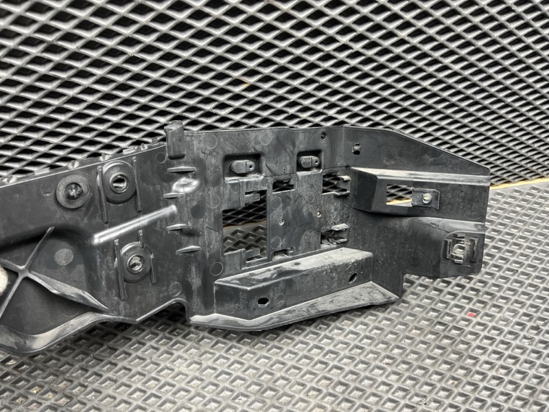 Кронштейн бампера Land Rover Range Rover Sport (L494, 2020г.)