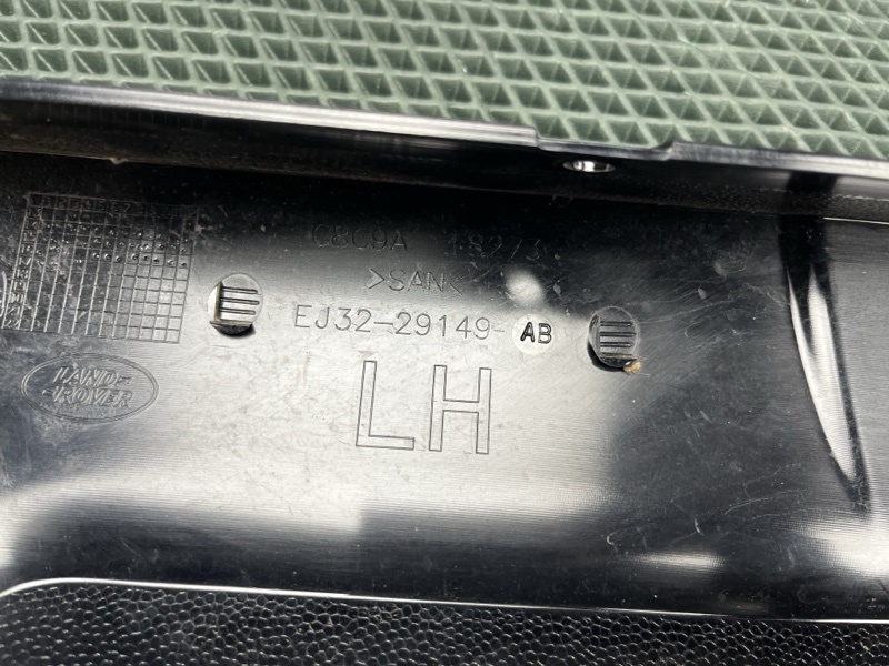 Накладка стойки D Land Rover Range Rover Evoque (L538, 2017г.)