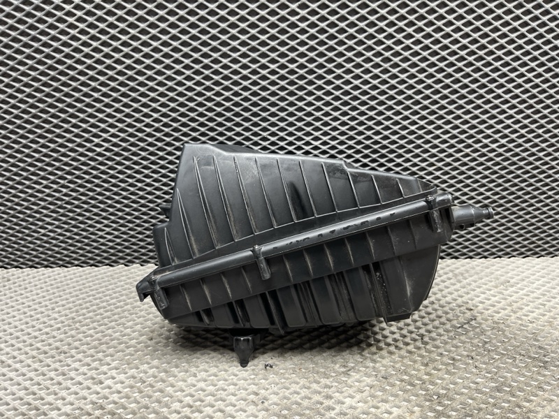 Корпус воздушного фильтра Land Rover Range Rover (L405, 2016г.)