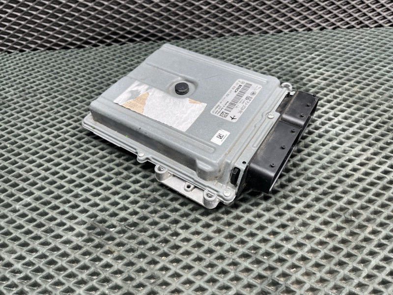 Блок управления двигателем Land Rover Range Rover Sport (L494, 2015г.)
