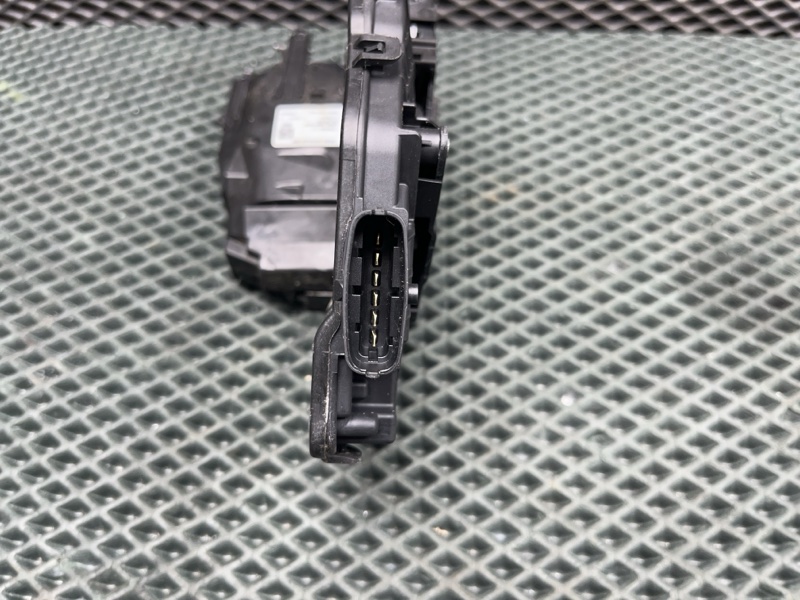 Замок двери Land Rover Range Rover Sport (L494, 2021г.)